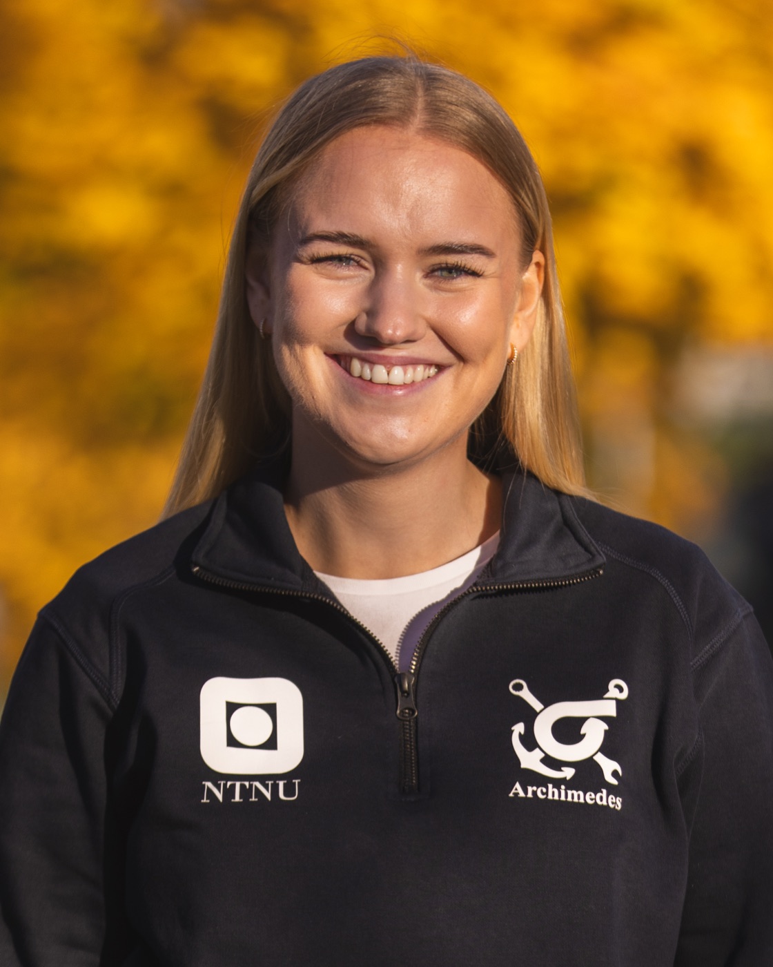 Portrett av Mathilde Hjelmeland, leder i perioden 2025–2026.